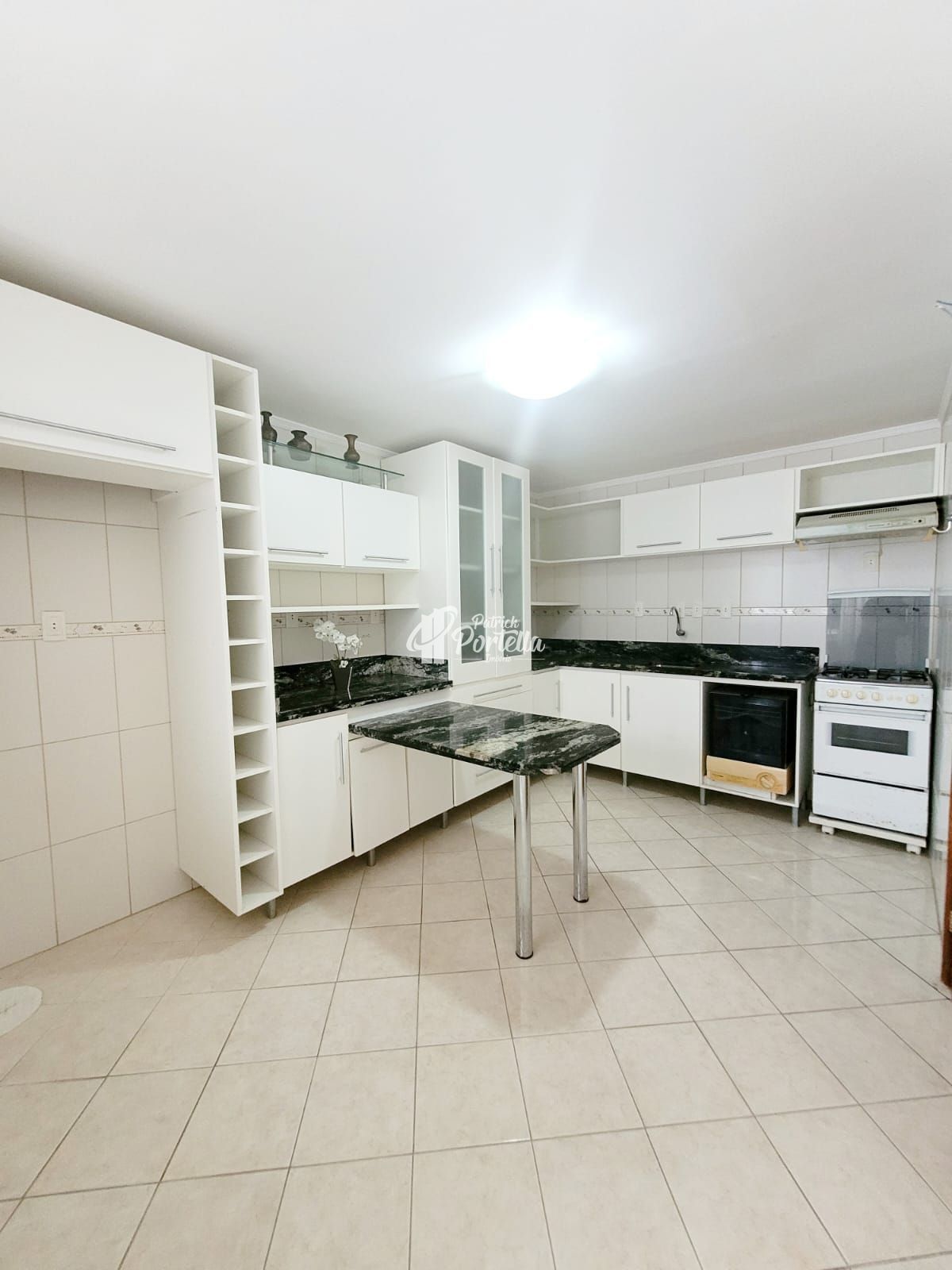 Apartamento à venda com 2 quartos, 96m² - Foto 7