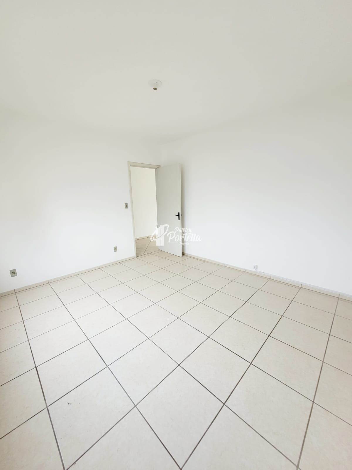 Apartamento à venda com 1 quarto, 60m² - Foto 10