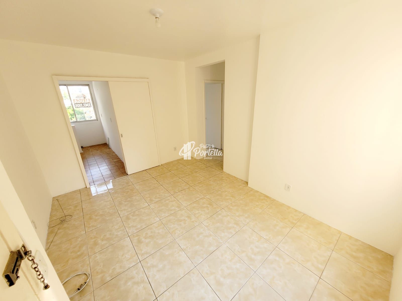 Apartamento à venda com 1 quarto, 37m² - Foto 2