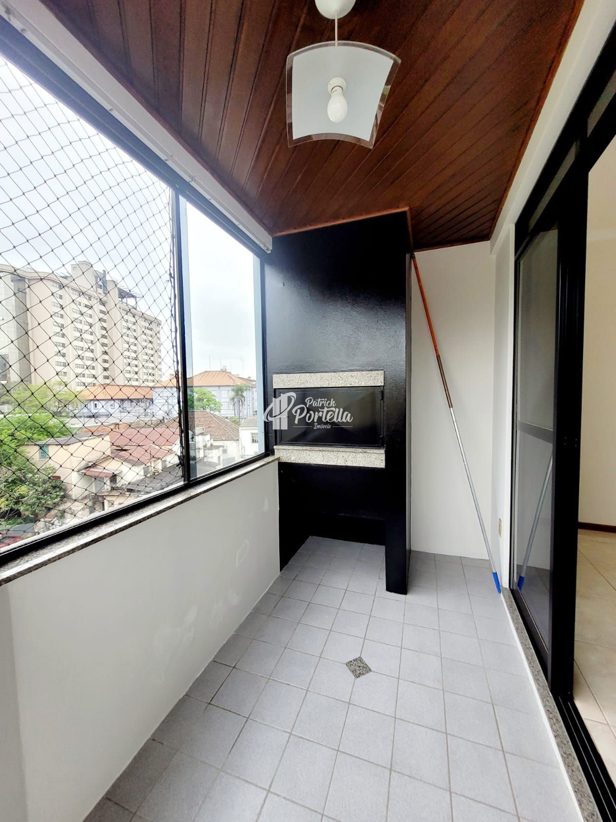 Apartamento à venda com 1 quarto, 60m² - Foto 4