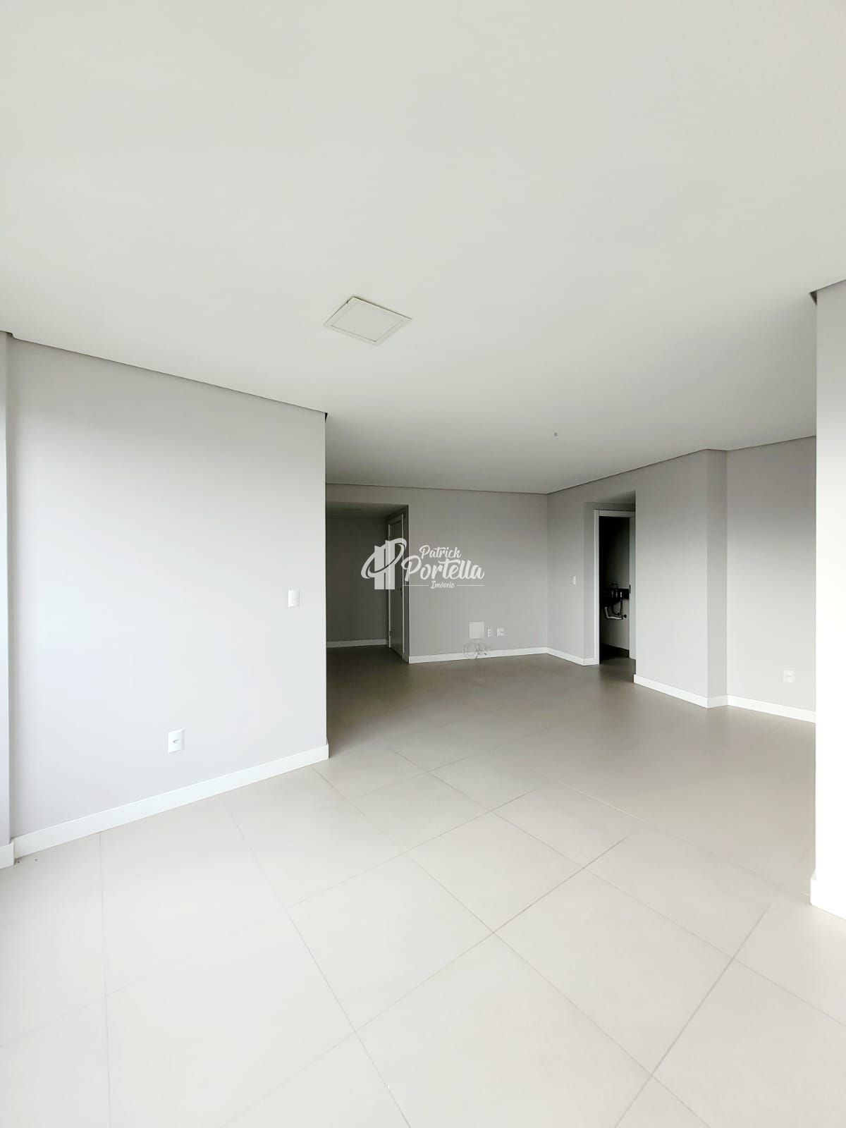 Apartamento à venda com 2 quartos, 83m² - Foto 8