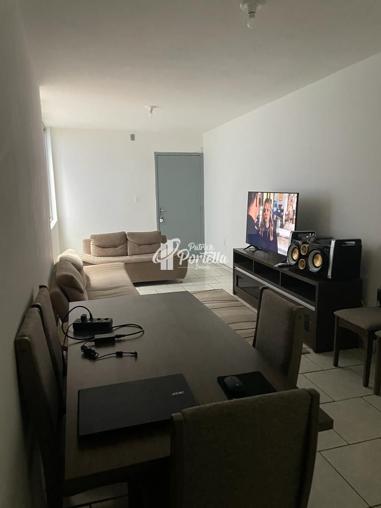 Apartamento à venda com 2 quartos, 79m² - Foto 2