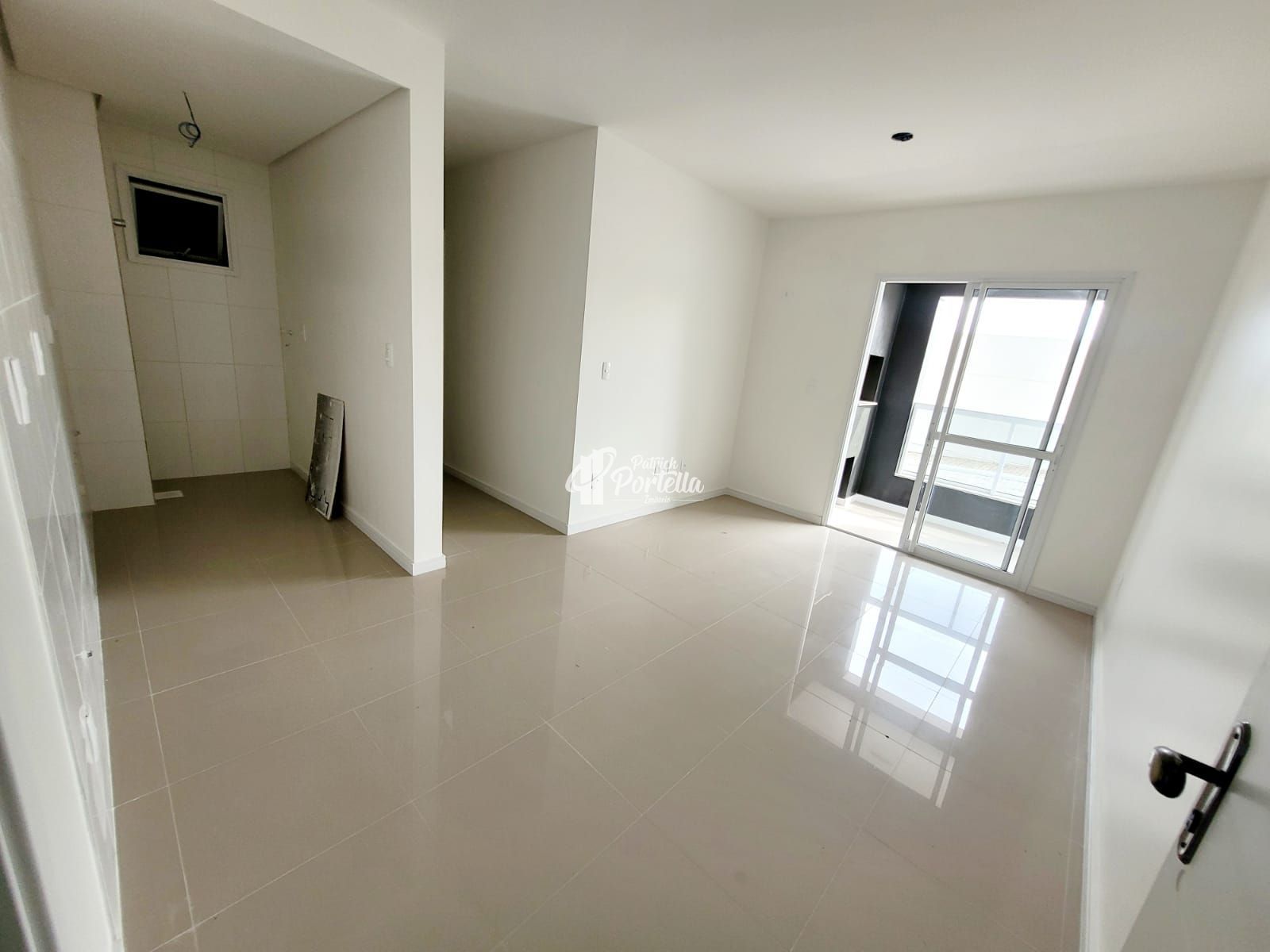 Apartamento à venda com 2 quartos, 53m² - Foto 3