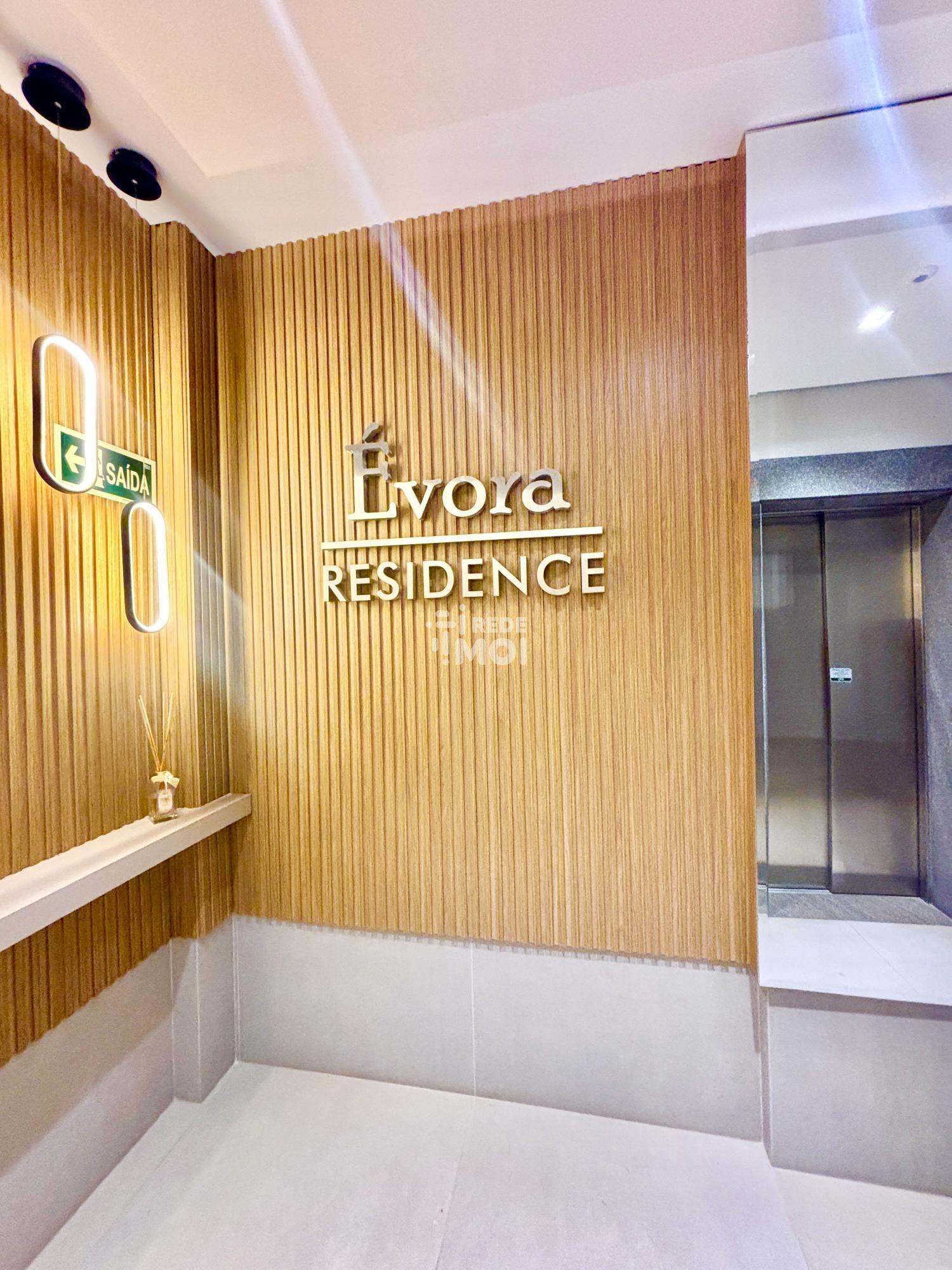 Hall com elevador