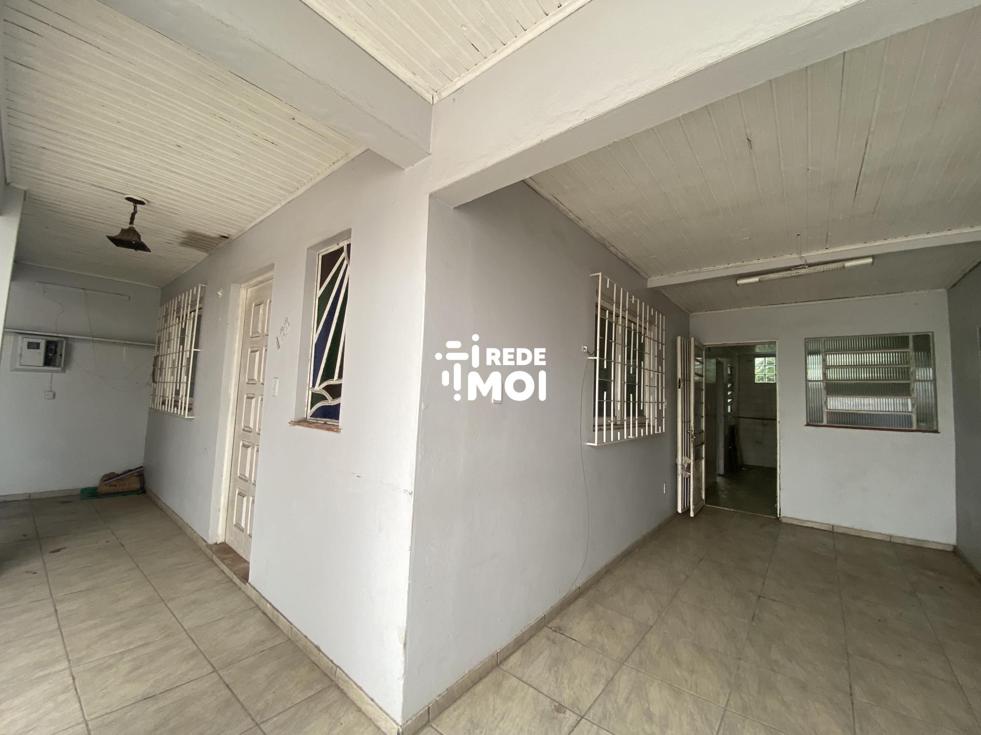casa dos fundos 2 dormitório