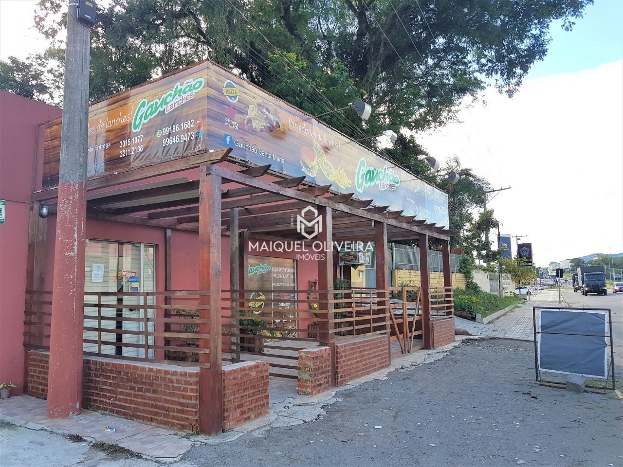 Ponto Comercial 350 m² em Nossa Senhora Medianeira em Santa Maria, por R$  10.000/Mês - Viva Real