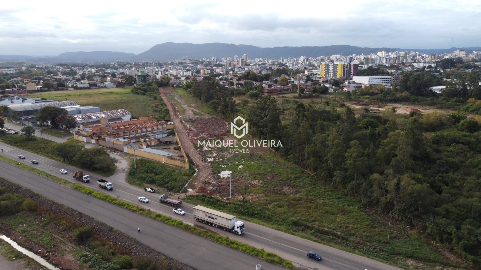 Terreno 10,5m x 24,75m no Residencial Galápagos · Maiquel Oliveira Imóveis