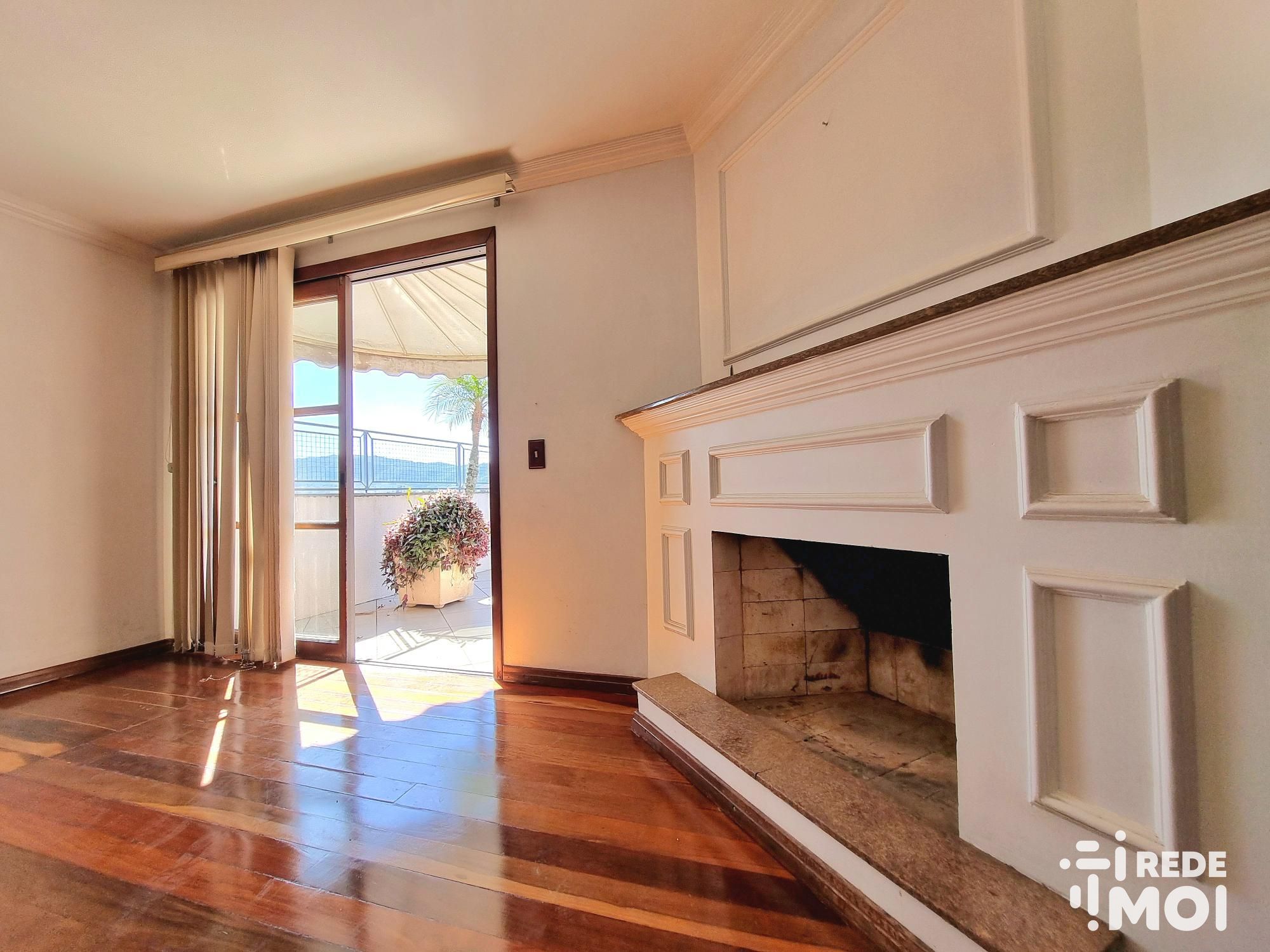 Lareira sala de cima