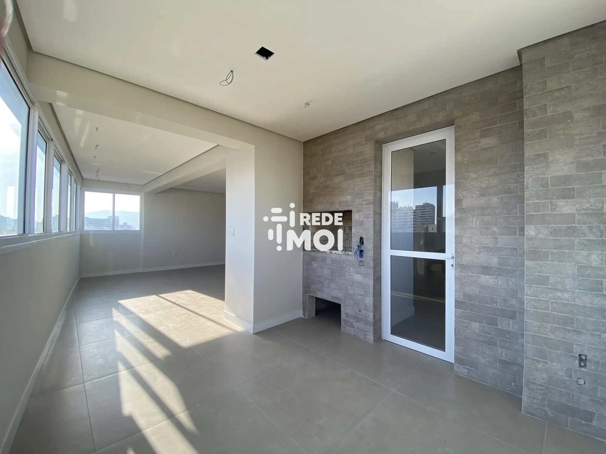 Living com espaço gourmet