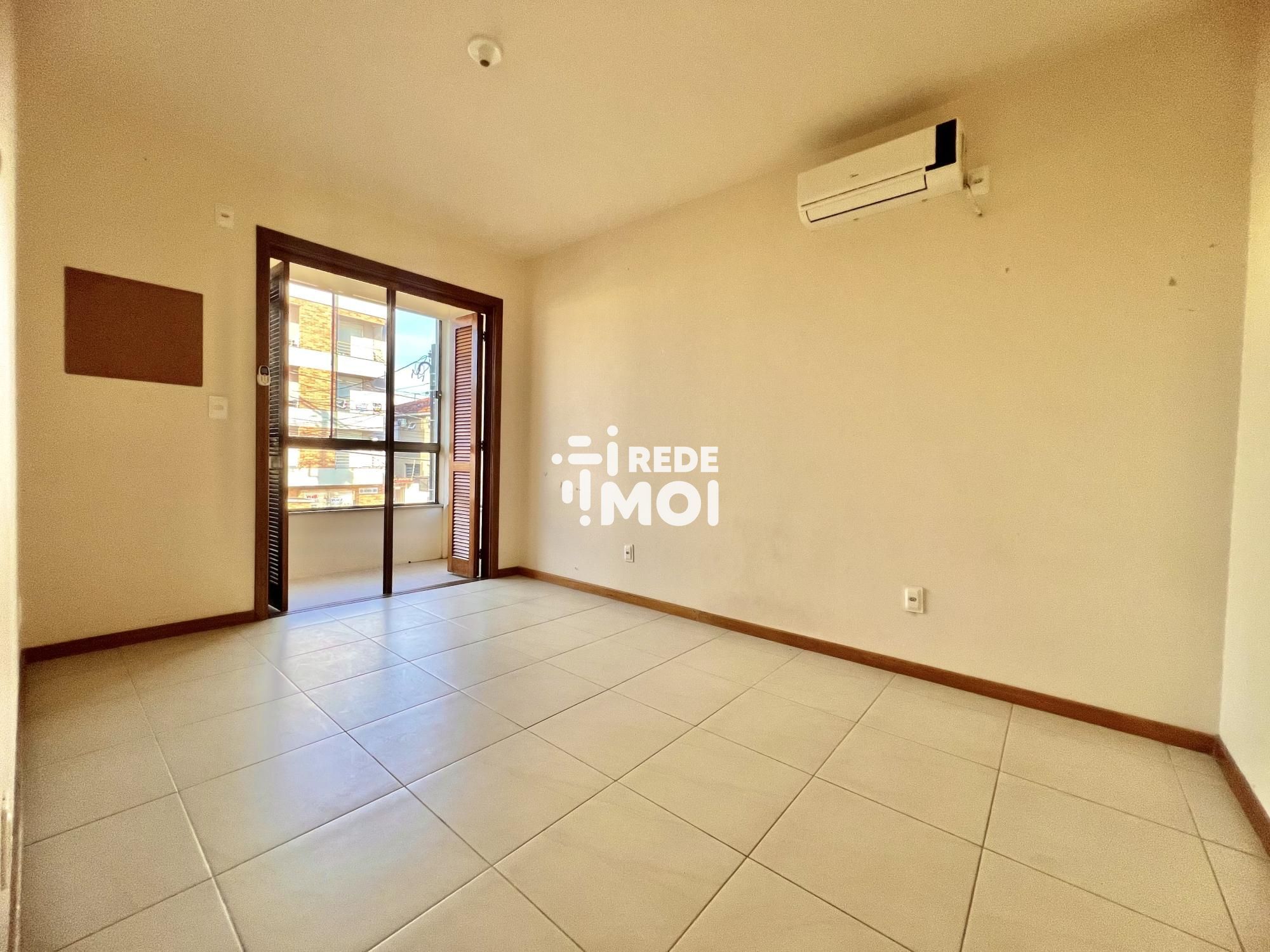 DORMITORIO 2 COM SACADA