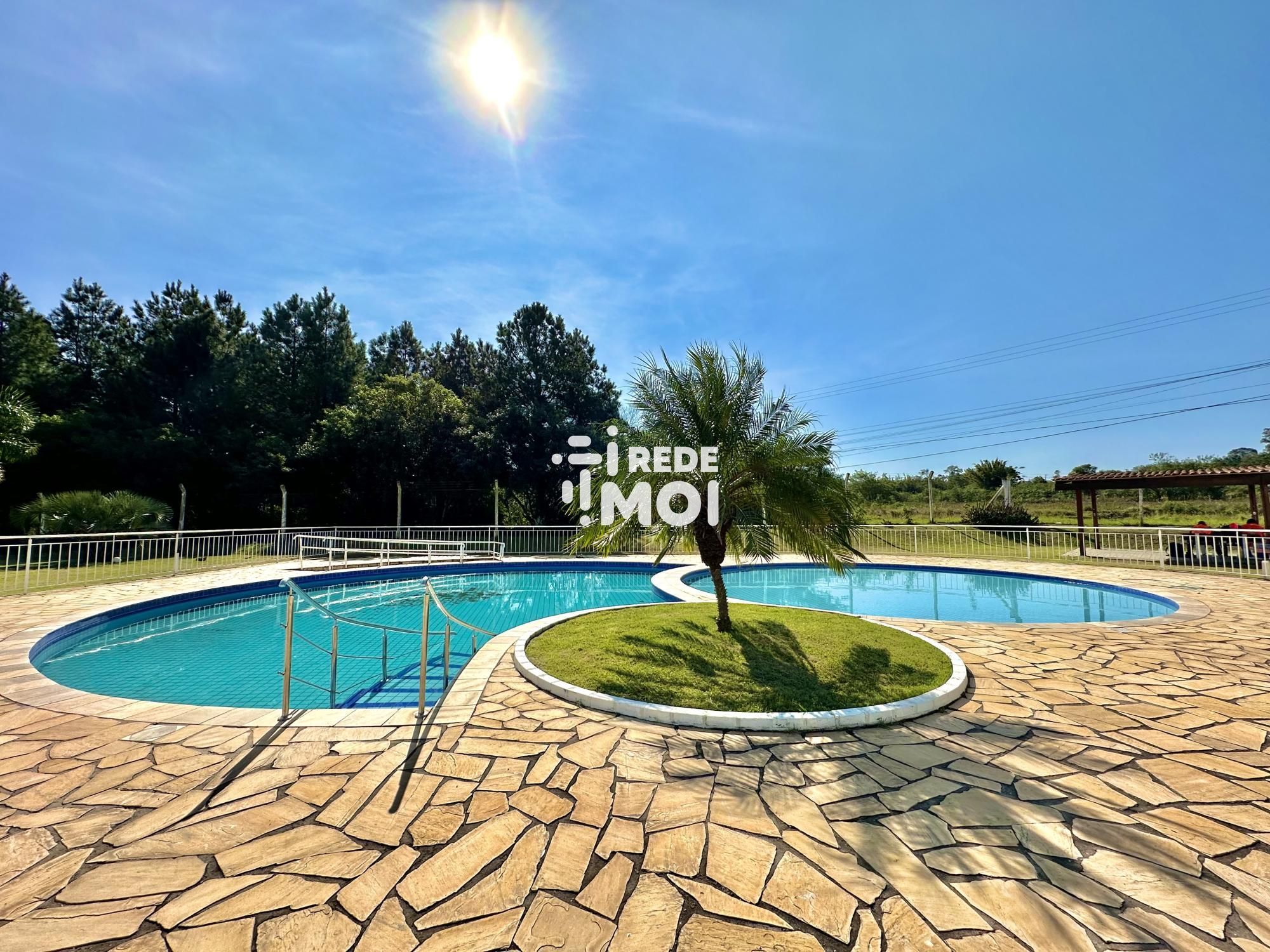 Piscinas Adulto e Infantil