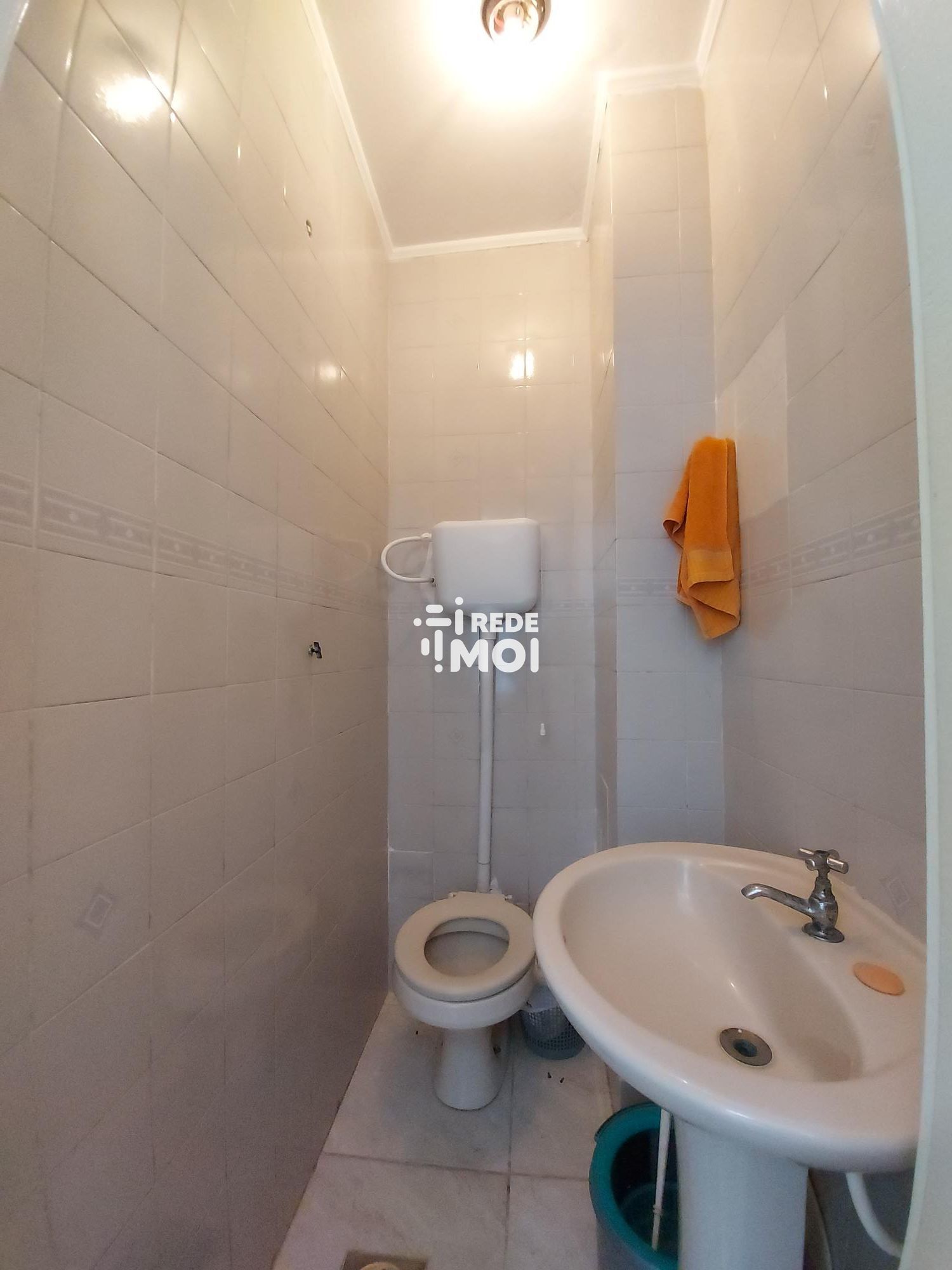 Banheiro auxiliar
