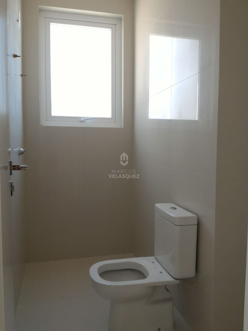 Apartamento à venda com 3 quartos, 160m² - Foto 8