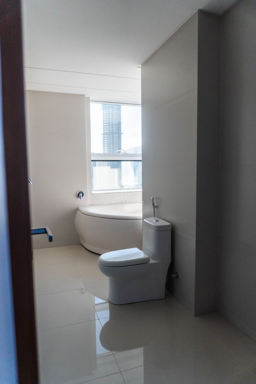 Apartamento à venda com 4 quartos, 191m² - Foto 7