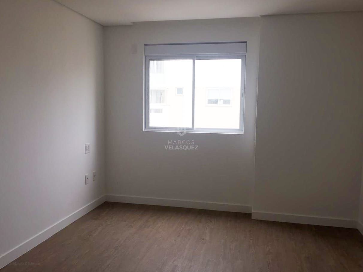 Apartamento à venda com 4 quartos, 167m² - Foto 9