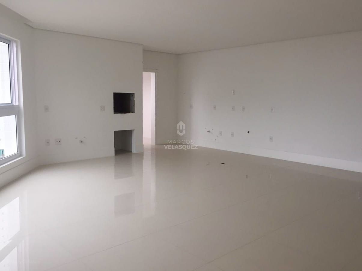 Apartamento à venda com 4 quartos, 167m² - Foto 1