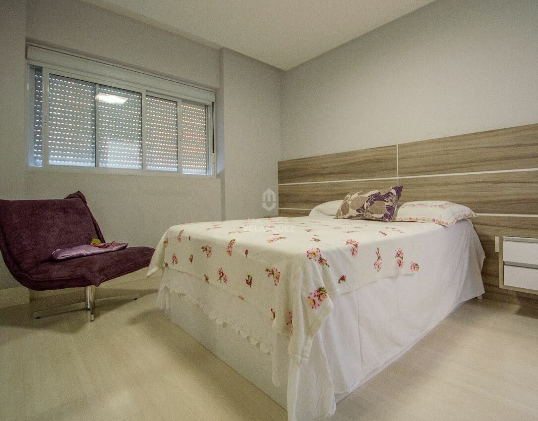 Apartamento à venda com 4 quartos, 198m² - Foto 9