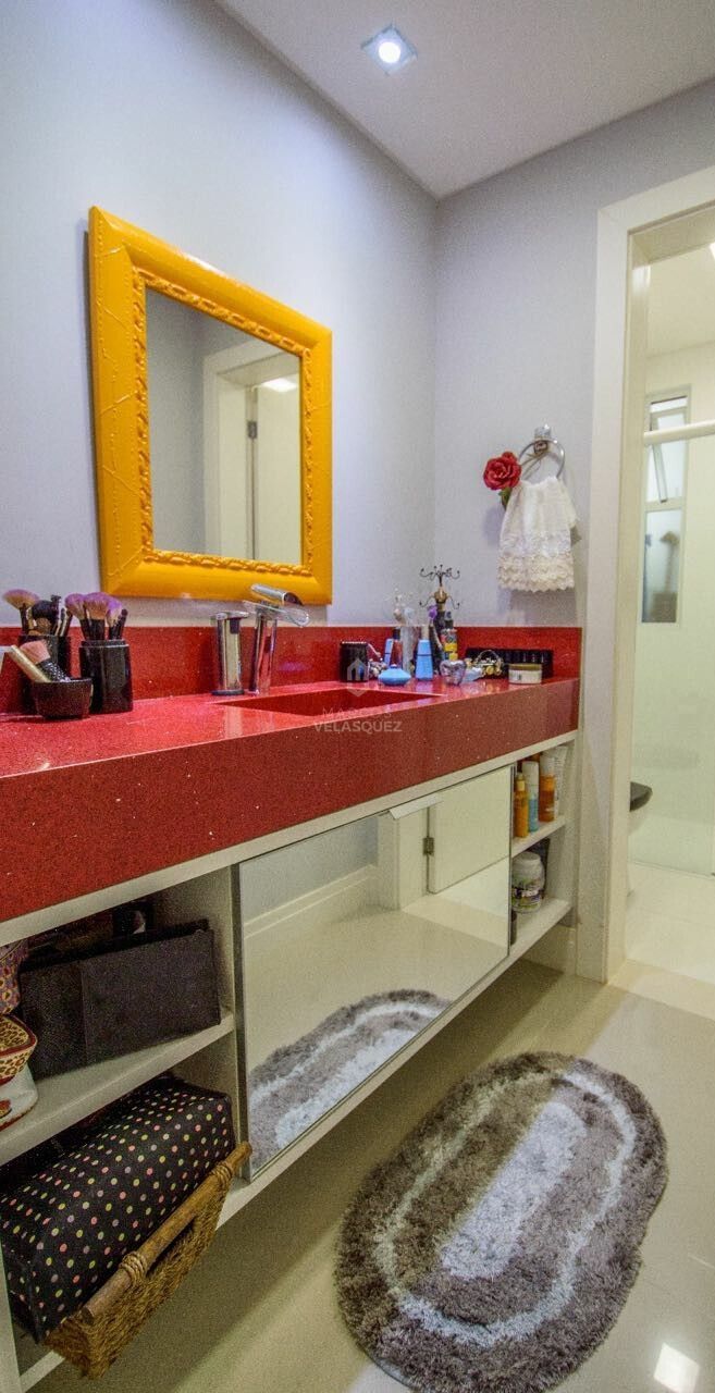 Apartamento à venda com 4 quartos, 198m² - Foto 8