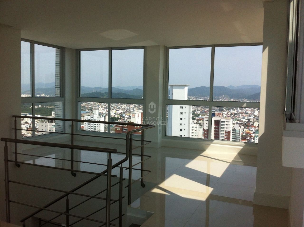 Apartamento, 3 quartos, 330 m² - Foto 4