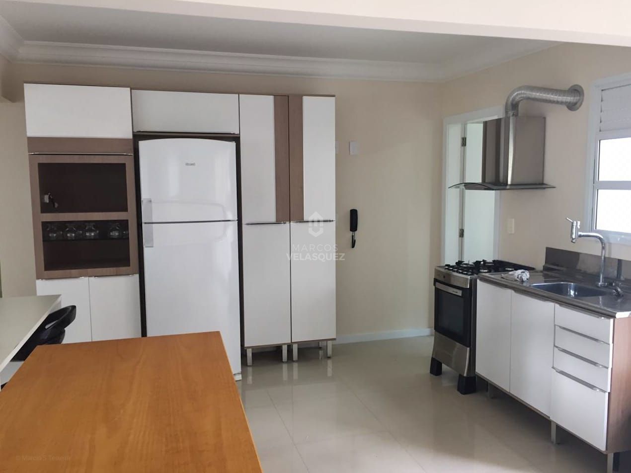 Apartamento à venda com 4 quartos, 141m² - Foto 8