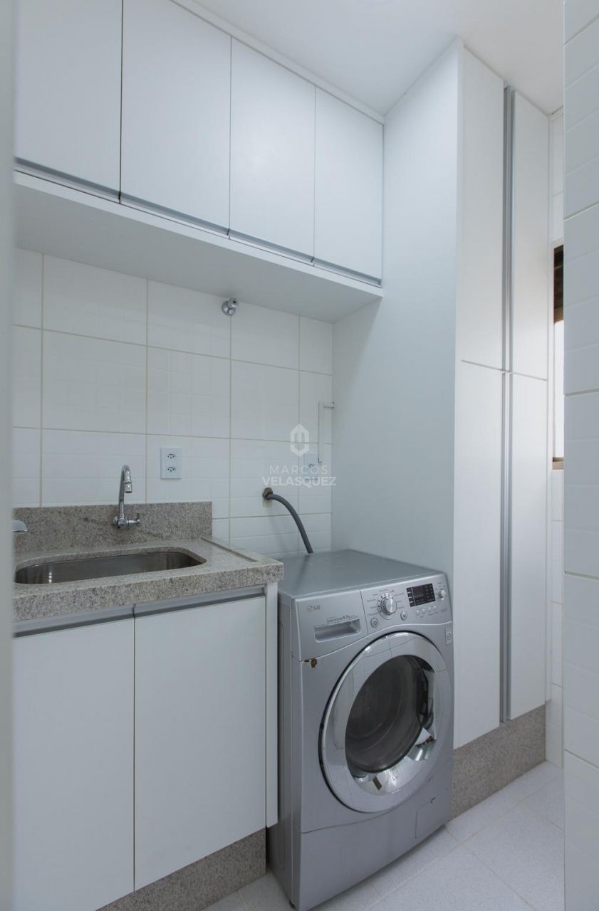 Apartamento à venda com 3 quartos, 118m² - Foto 18