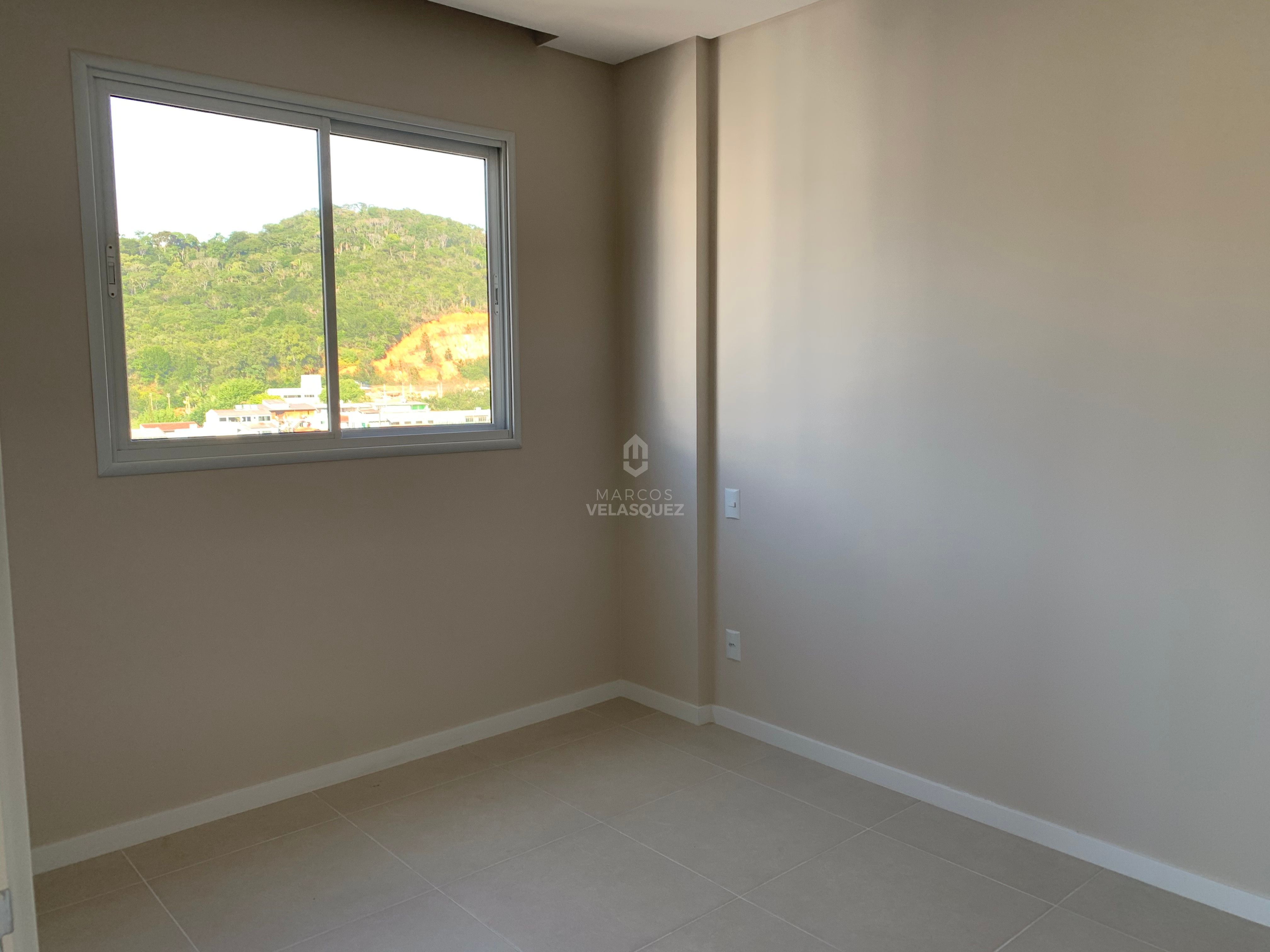 Apartamento à venda com 2 quartos, 74m² - Foto 5