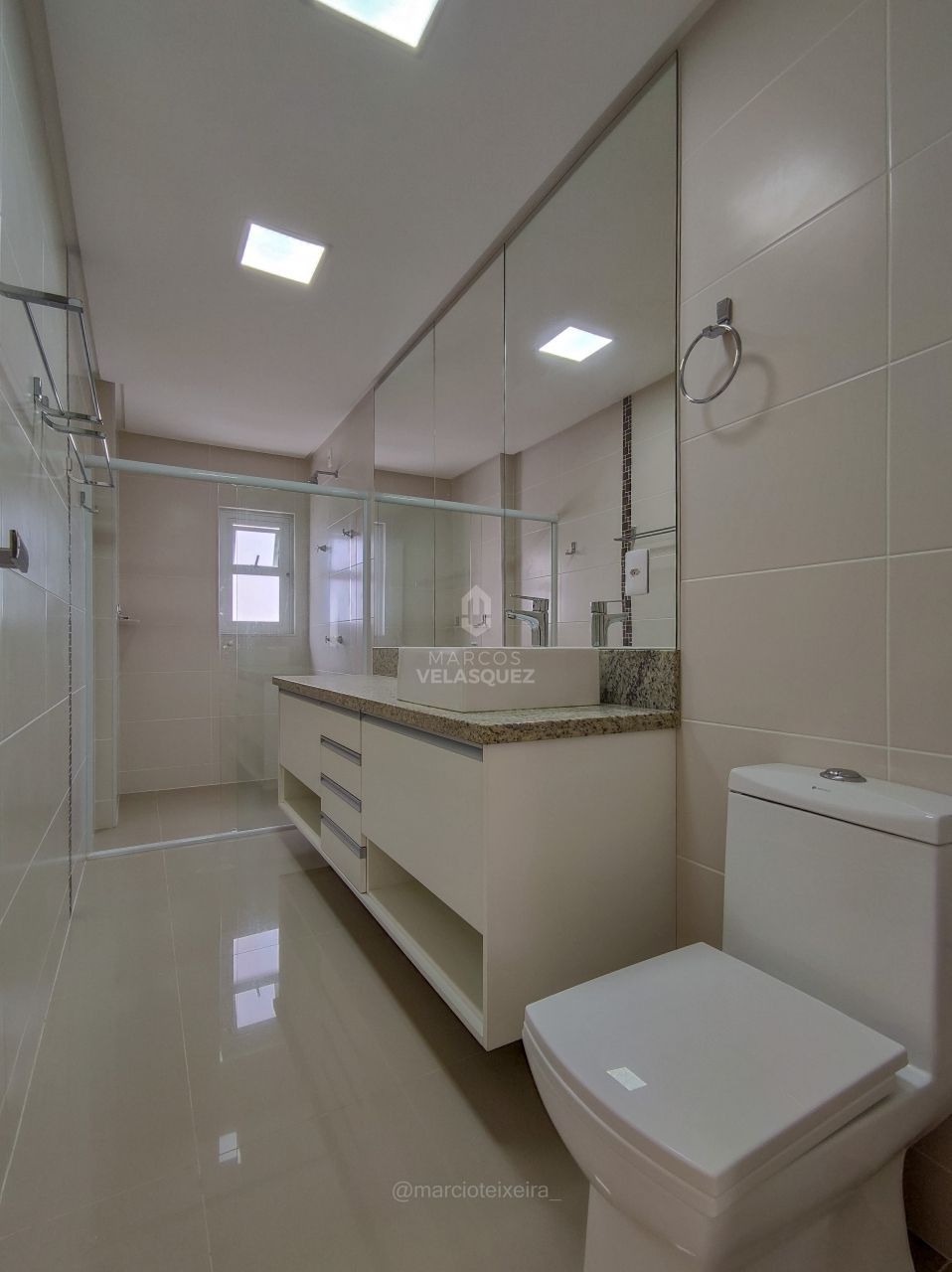 Apartamento à venda com 3 quartos, 122m² - Foto 31