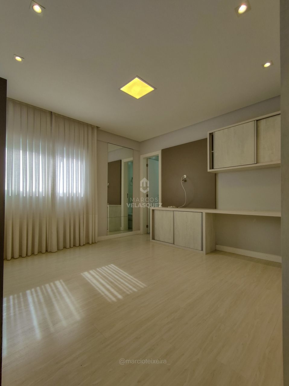 Apartamento à venda com 3 quartos, 122m² - Foto 27