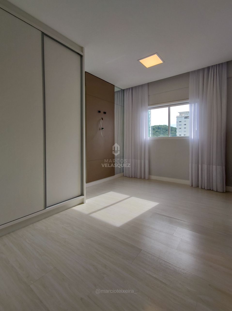 Apartamento à venda com 3 quartos, 122m² - Foto 25