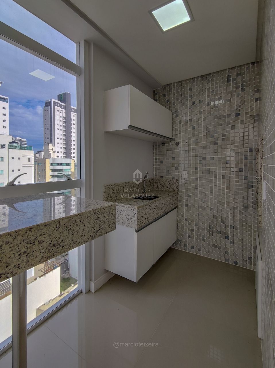 Apartamento à venda com 3 quartos, 122m² - Foto 14