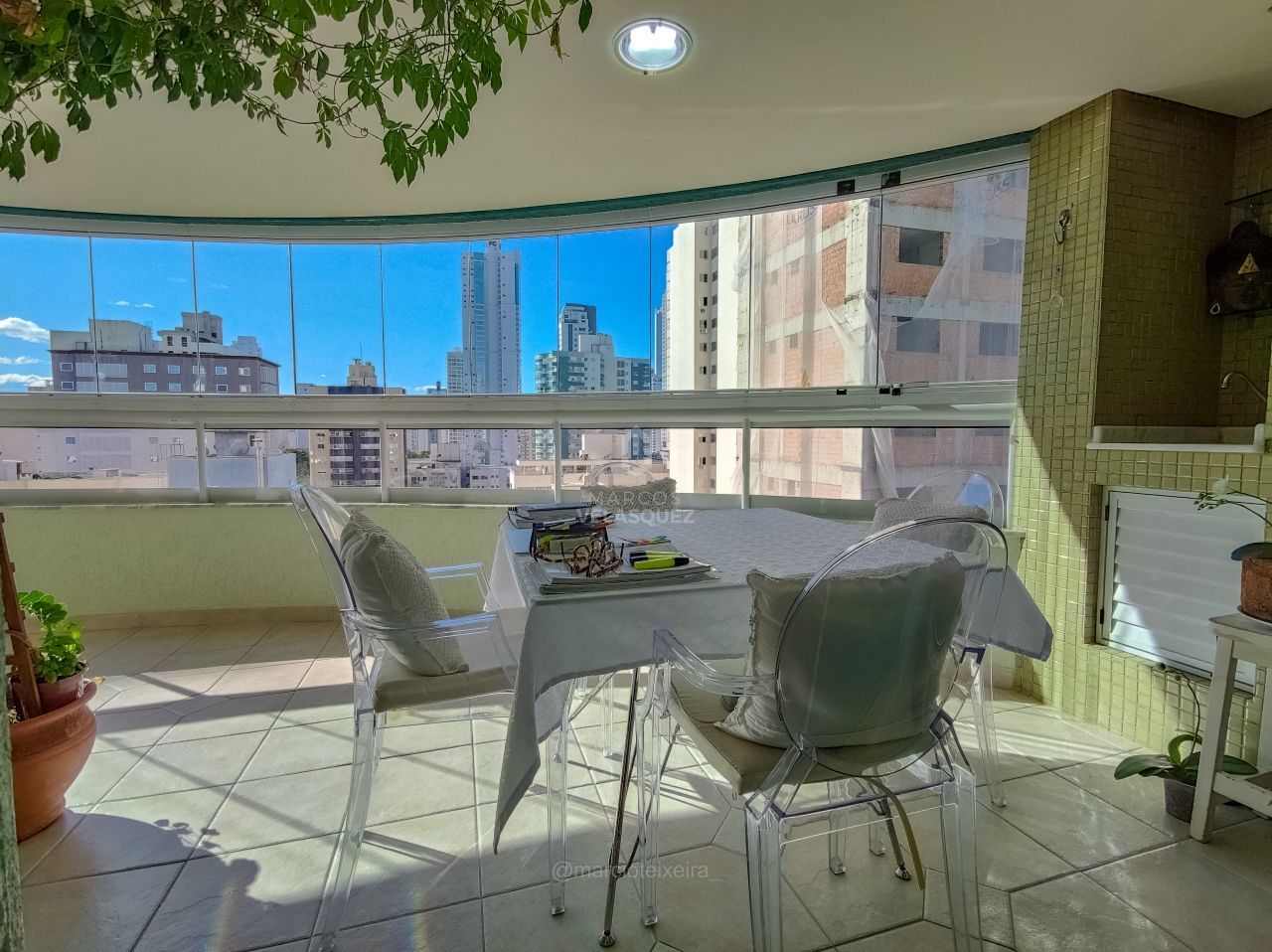 Apartamento à venda com 3 quartos, 118m² - Foto 10