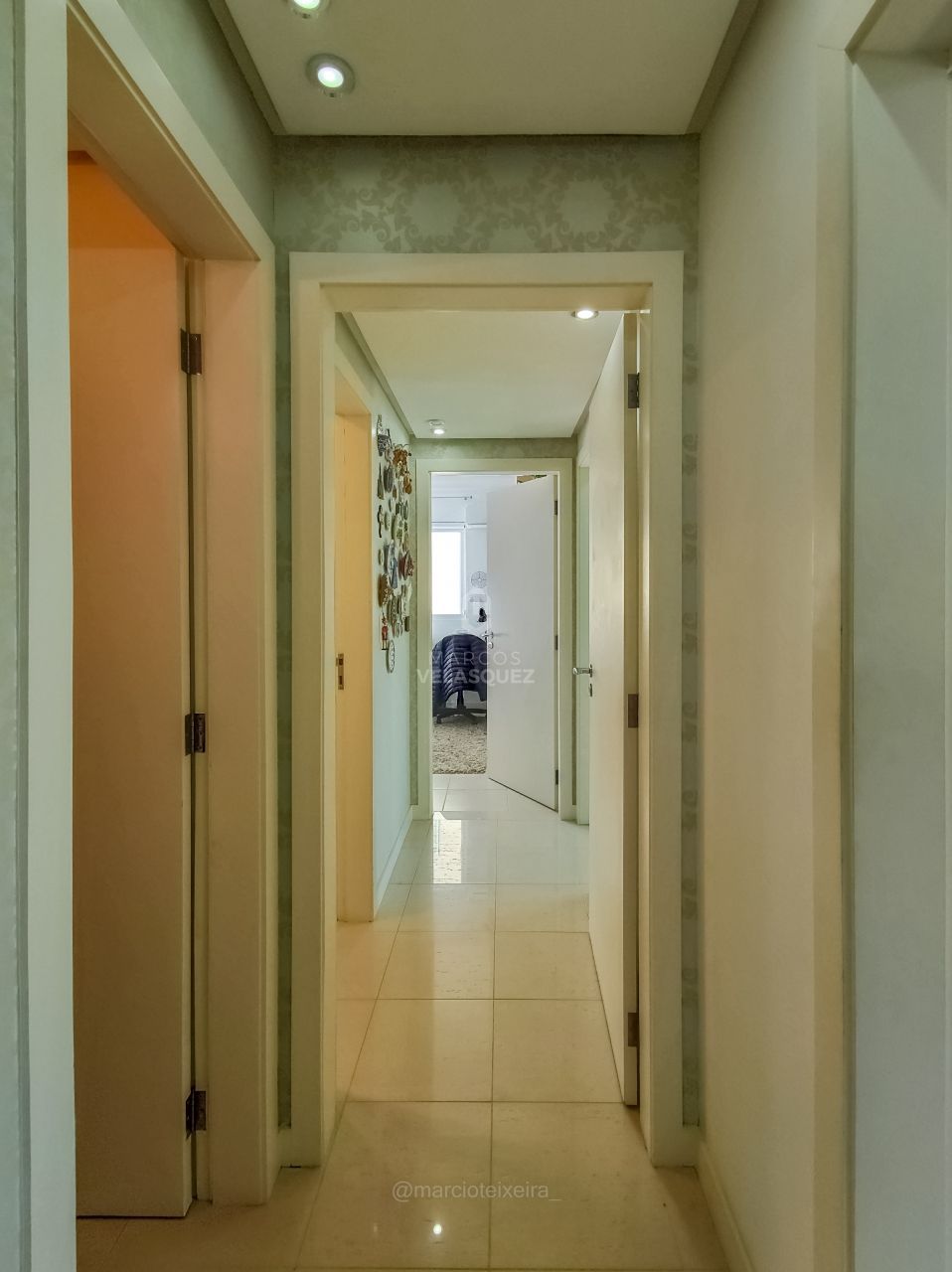 Apartamento à venda com 3 quartos, 118m² - Foto 21