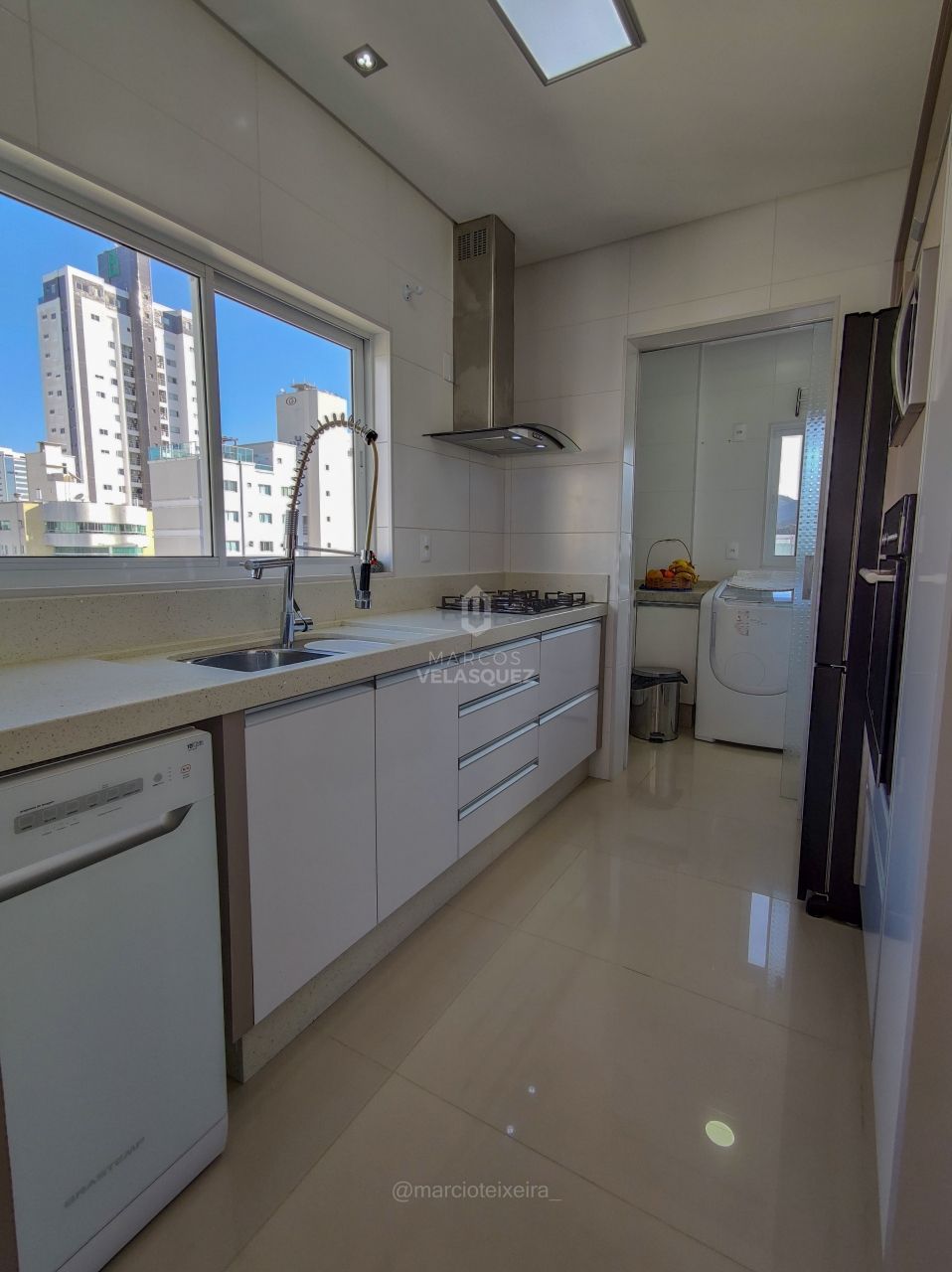 Apartamento à venda com 3 quartos, 109m² - Foto 14