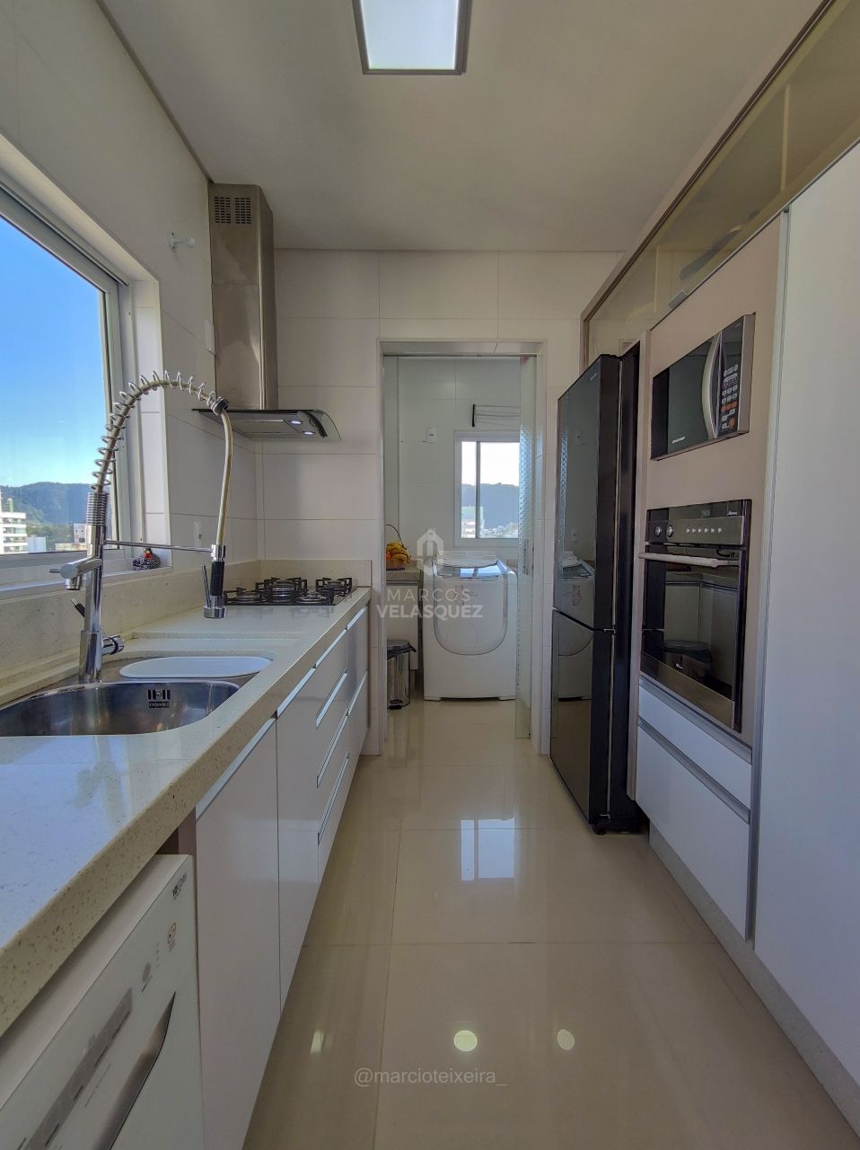 Apartamento à venda com 3 quartos, 109m² - Foto 15