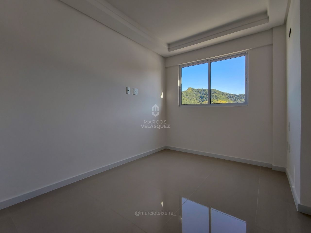 Apartamento à venda com 2 quartos, 59m² - Foto 15