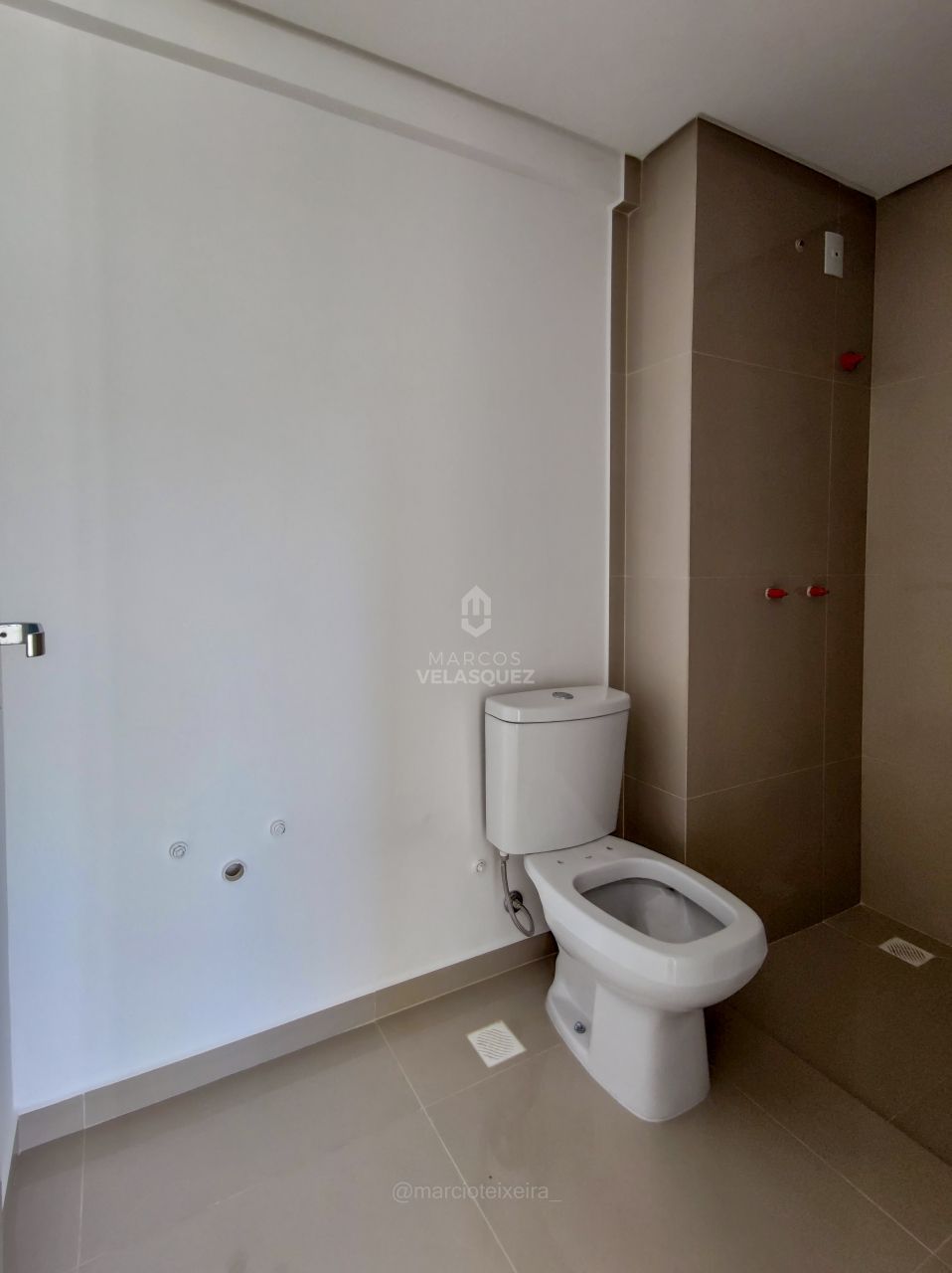 Apartamento à venda com 2 quartos, 59m² - Foto 13