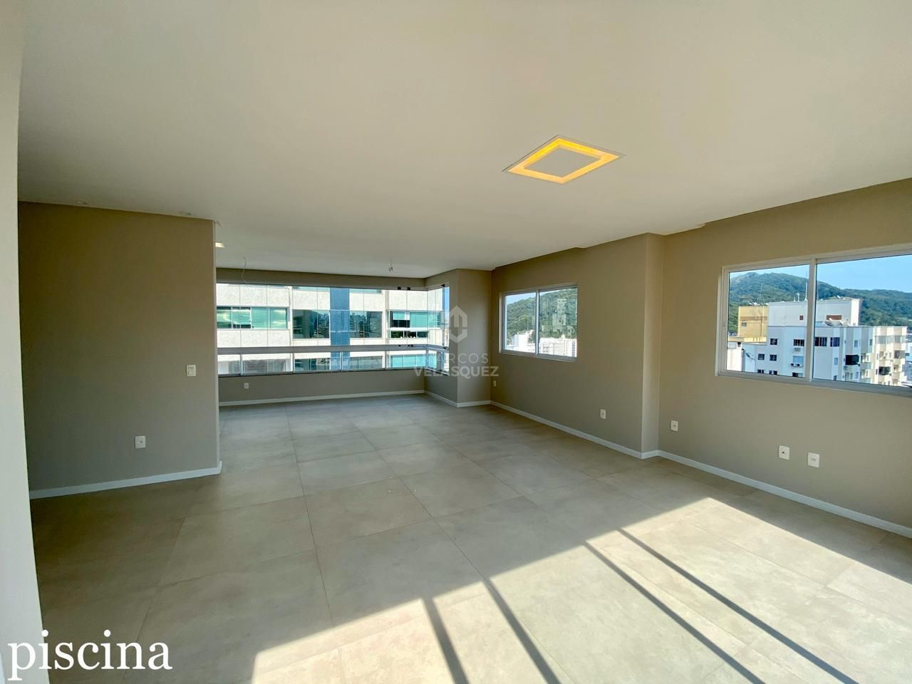 Cobertura, 4 quartos, 240 m² - Foto 2