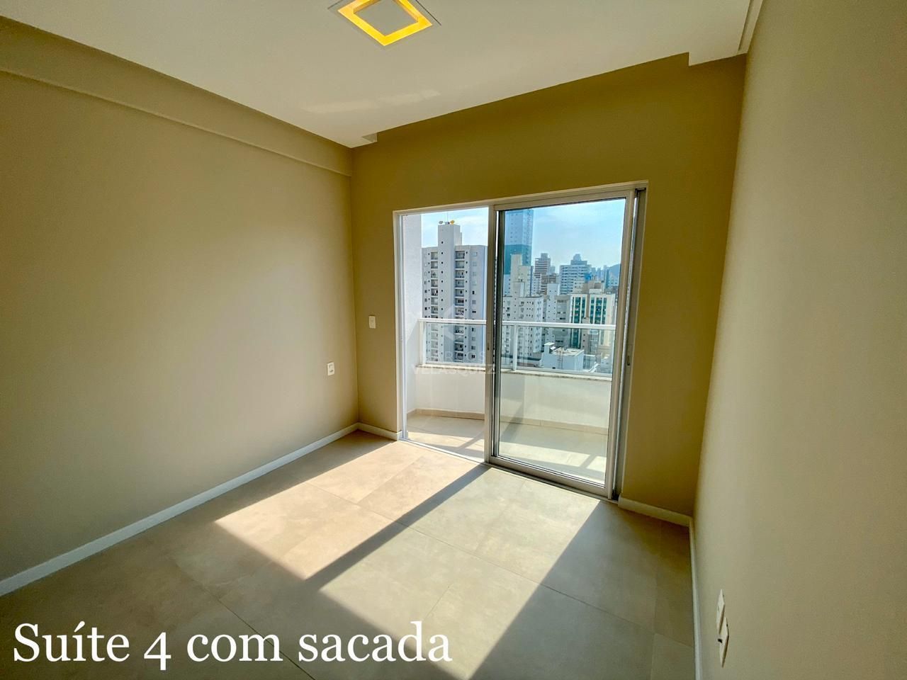 Cobertura à venda com 4 quartos, 240m² - Foto 24