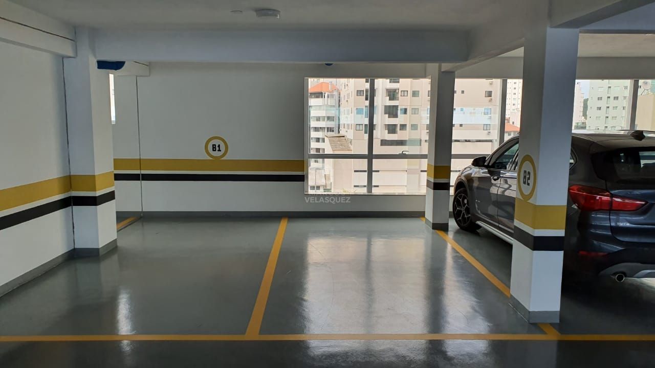 Cobertura à venda com 4 quartos, 260m² - Foto 9