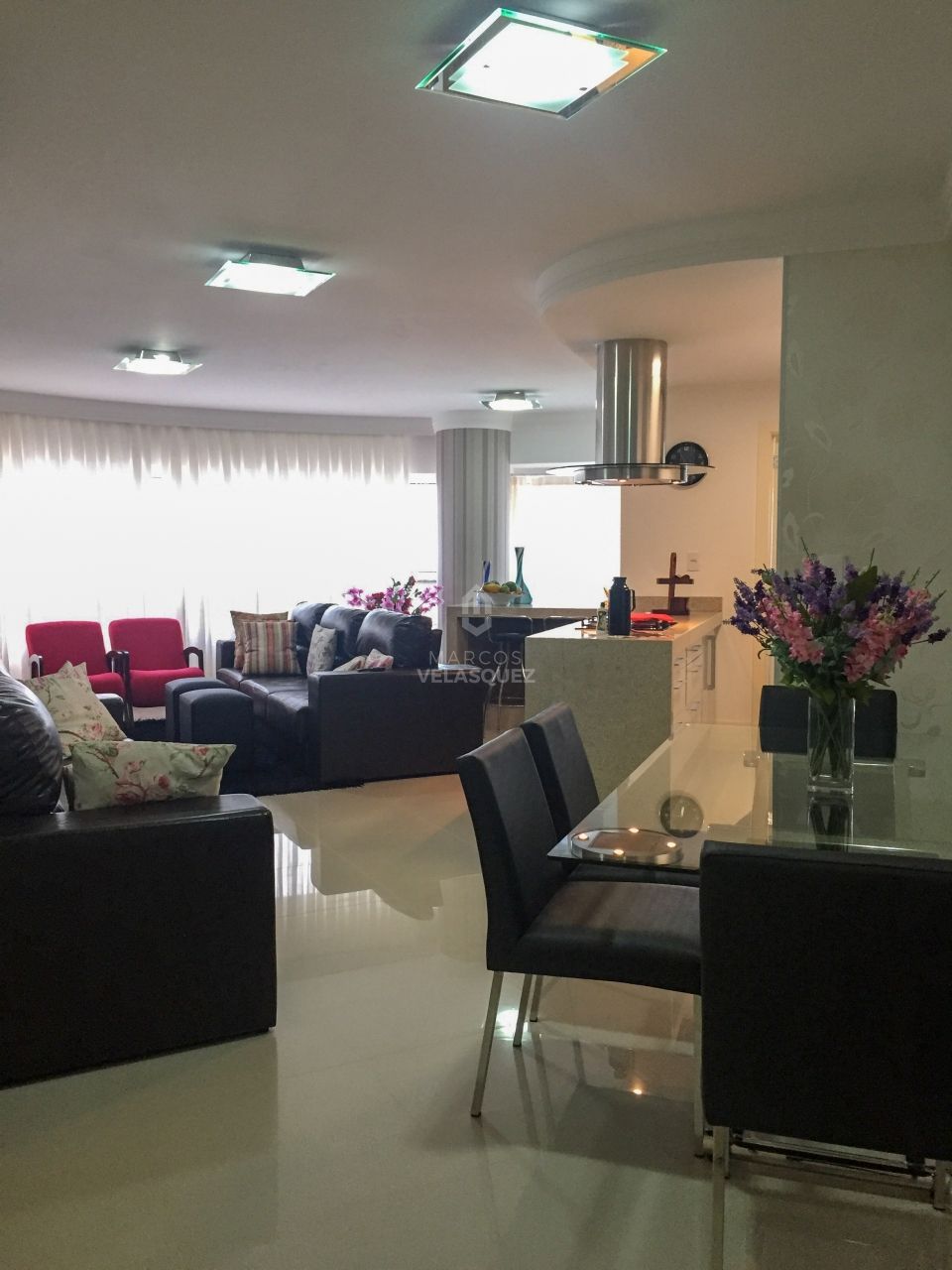 Apartamento, 3 quartos, 130 m² - Foto 2