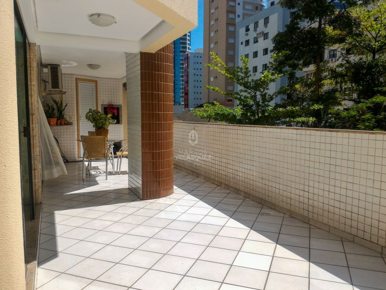 Apartamento à venda com 3 quartos, 270m² - Foto 10