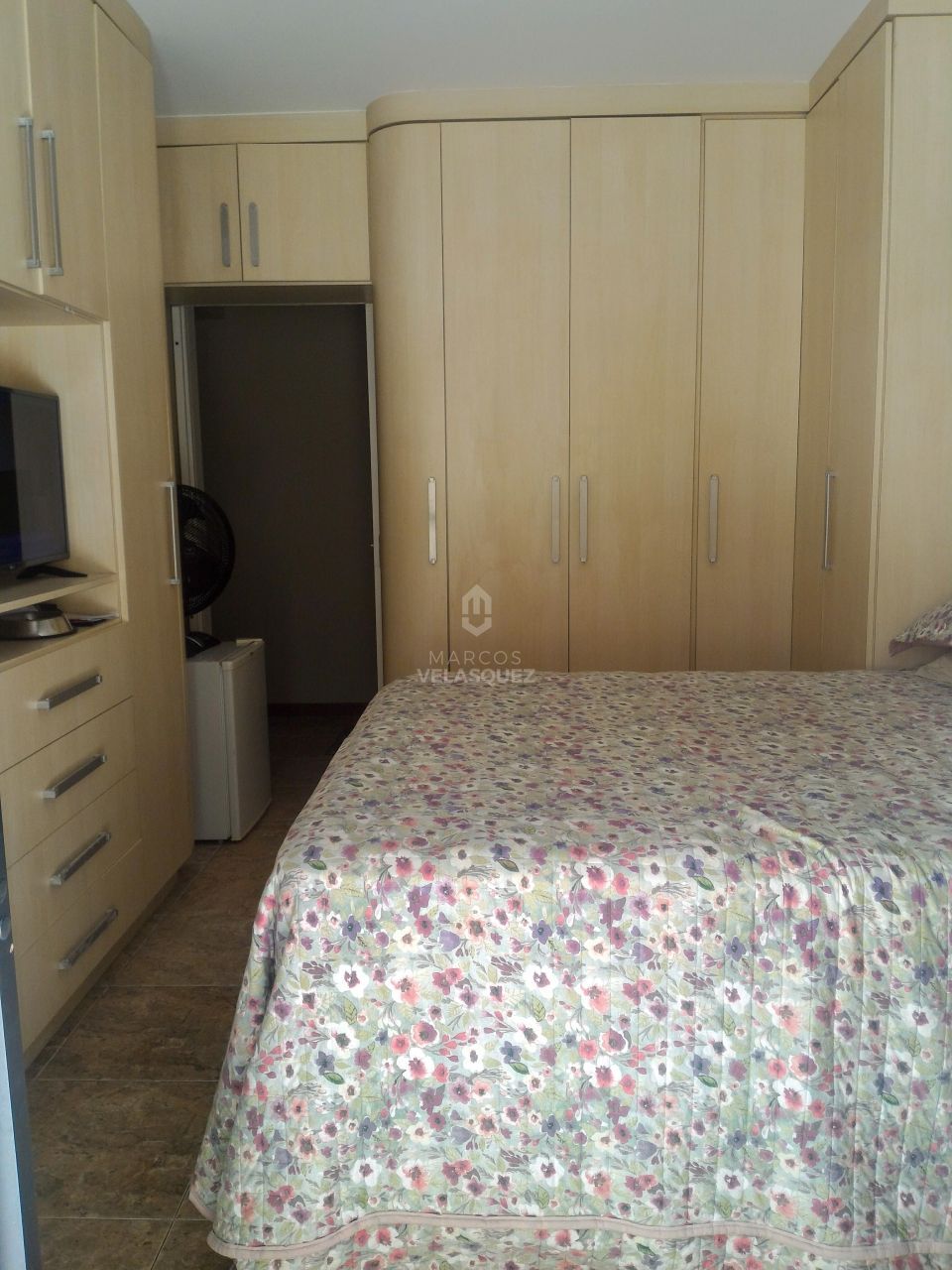 Apartamento à venda com 3 quartos, 270m² - Foto 16