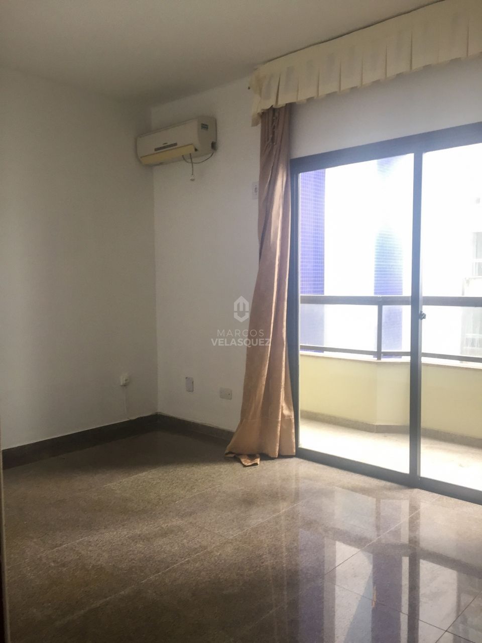 Apartamento à venda com 3 quartos, 190m² - Foto 12