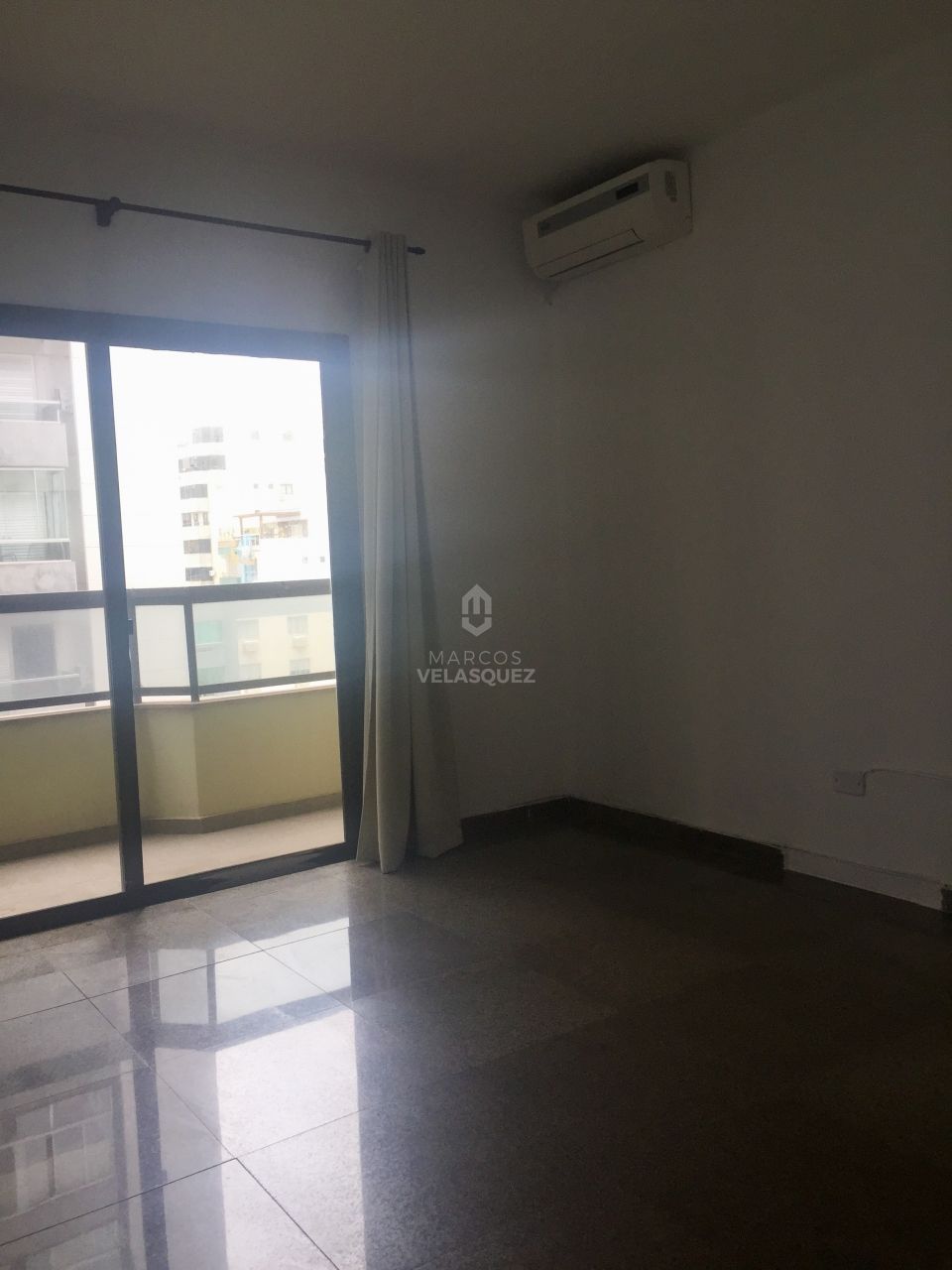 Apartamento à venda com 3 quartos, 190m² - Foto 11