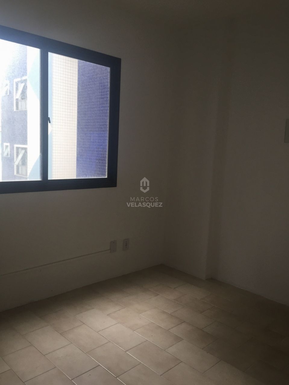 Apartamento à venda com 3 quartos, 190m² - Foto 9