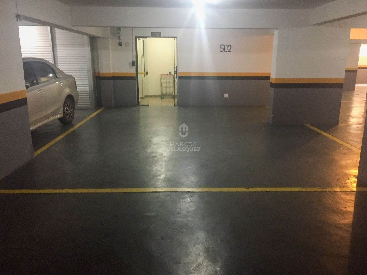 Apartamento à venda com 3 quartos, 190m² - Foto 16