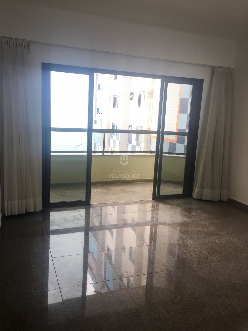 Apartamento à venda com 3 quartos, 190m² - Foto 15