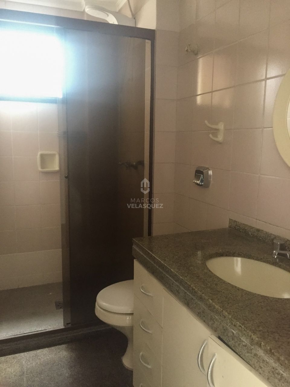 Apartamento à venda com 3 quartos, 190m² - Foto 14