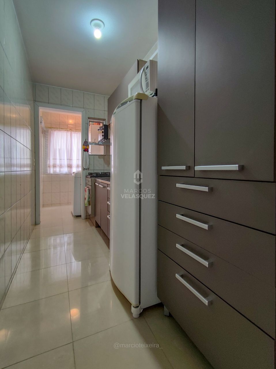 Apartamento à venda com 2 quartos, 83m² - Foto 9