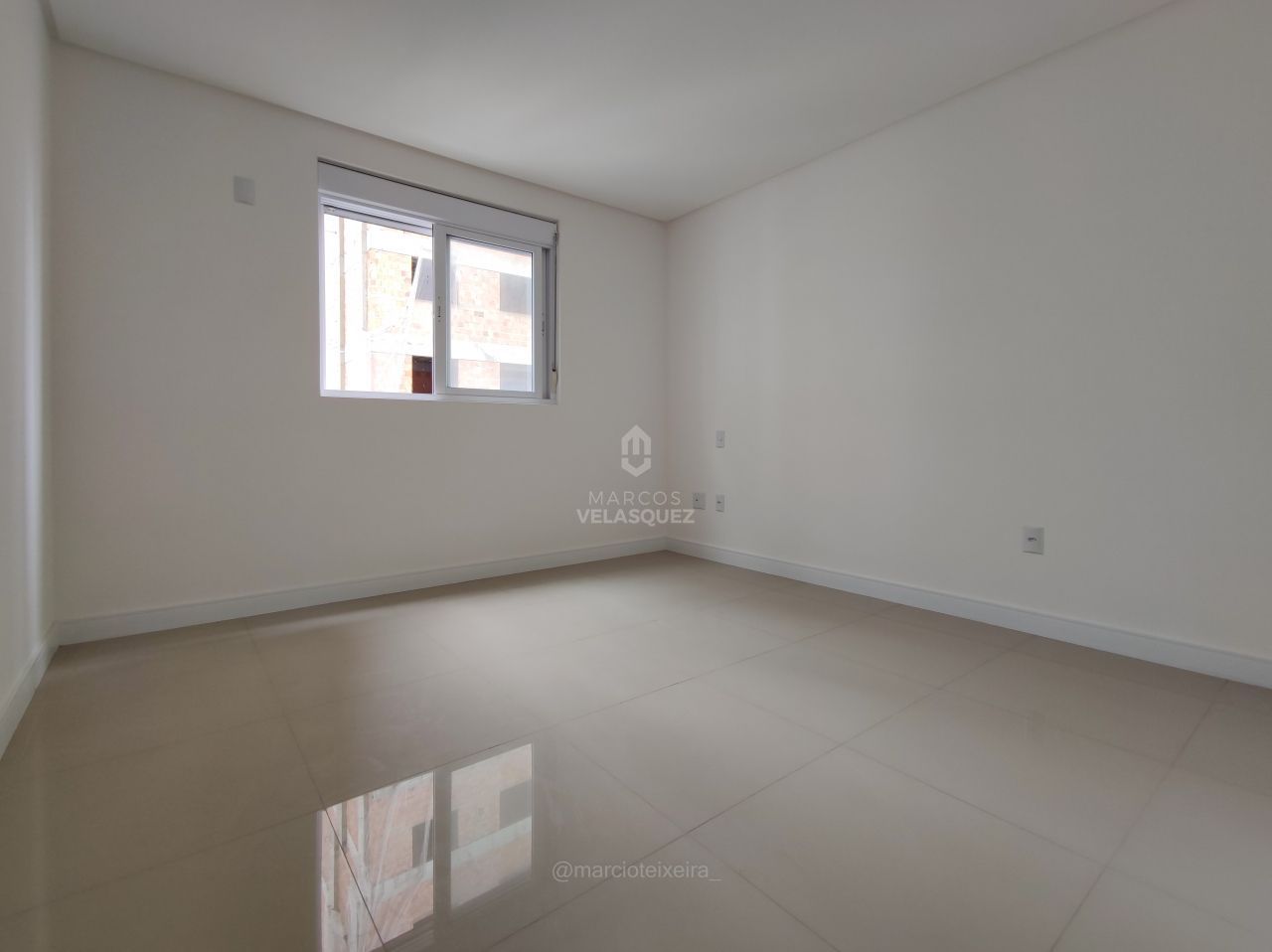 Apartamento à venda com 3 quartos, 133m² - Foto 10